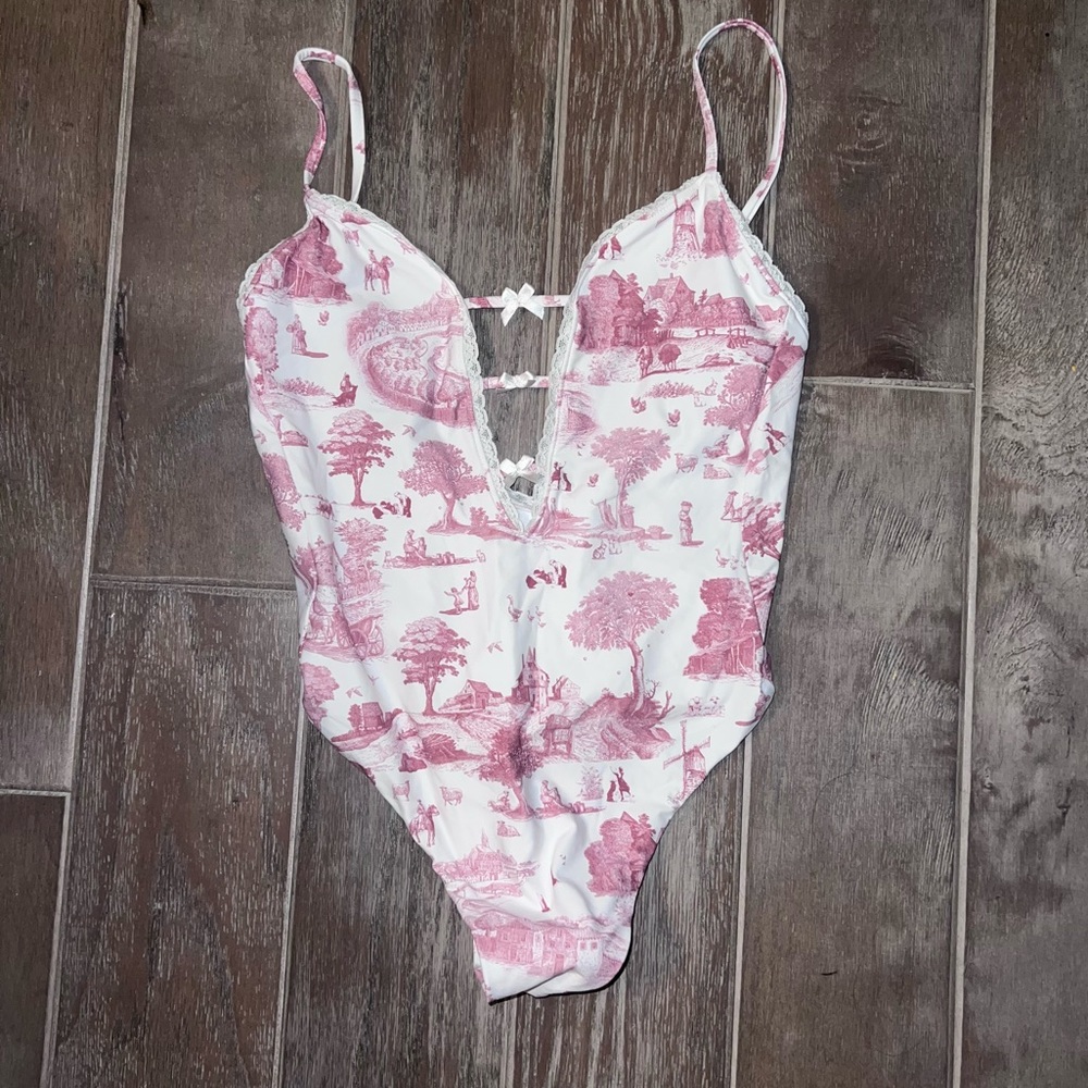 NWT WeWoreWhat x Onia Bow One Piece in Vintage Toile Terracotta size XS
